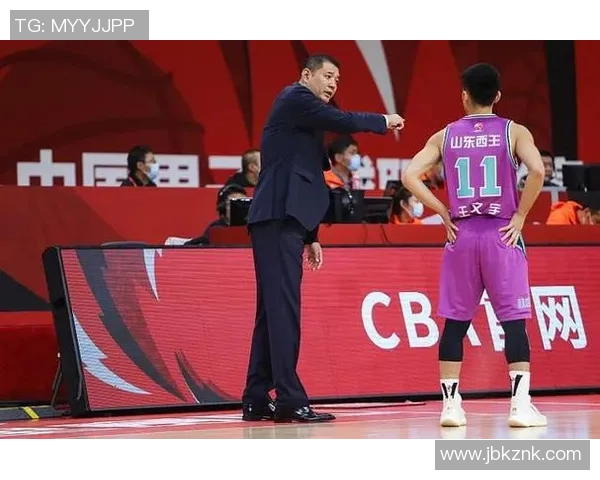 山东队客场战胜江苏队摩尔砍下27分高诗岩贡献6分助攻助力对手遭遇七连败 山东队客场战胜江苏队摩尔砍下27分高诗岩贡献6分助攻助力对手遭遇七连败