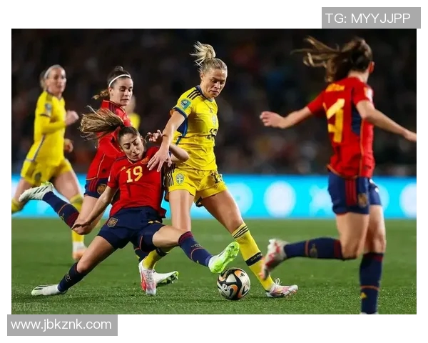 激情四溢的现场直播足球比赛带你领略绿茵场上的精彩瞬间与激烈对抗 激情四溢的现场直播足球比赛带你领略绿茵场上的精彩瞬间与激烈对抗